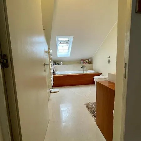 Apartament Mansarda A San Siro Mediolan